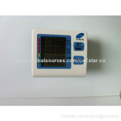 Fashionable Wireless Wrist Blood Pressure Monitor, It Can Test the Blood Pressure Easily